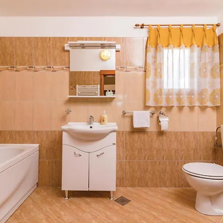 Holiday home Nice Home In Pula With Kitchen